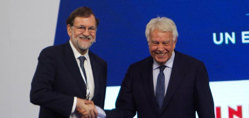 Rajoy y González abogan por pactos para un Gobierno estable tras el 10-N