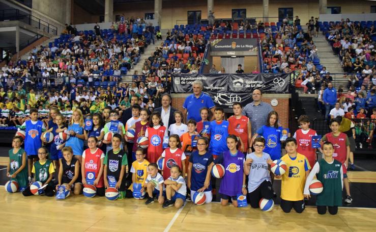 La presentación de la Liga Junior de la NBA