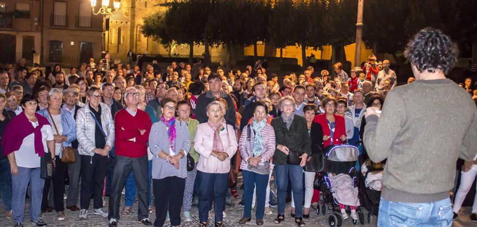 A la calle para censurar la moción