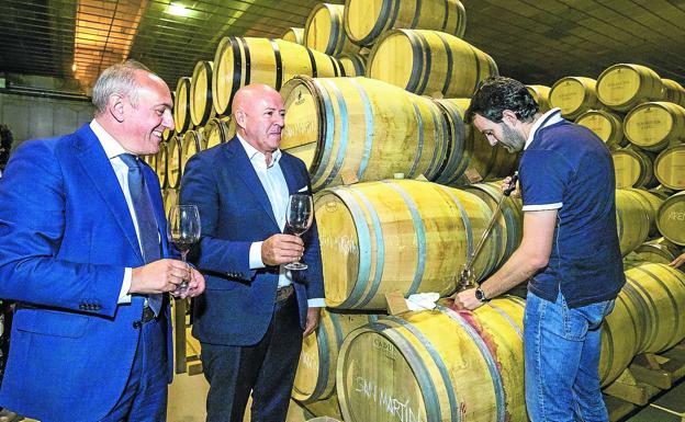 La Diputación evita criticar a ABRA pero dice que las bodegas no quieren romper con Rioja