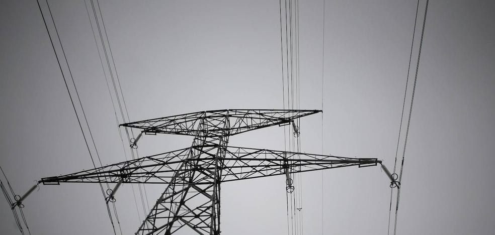 Las eléctricas piden una retribución «adecuada» para lograr precios «asequibles» de la luz