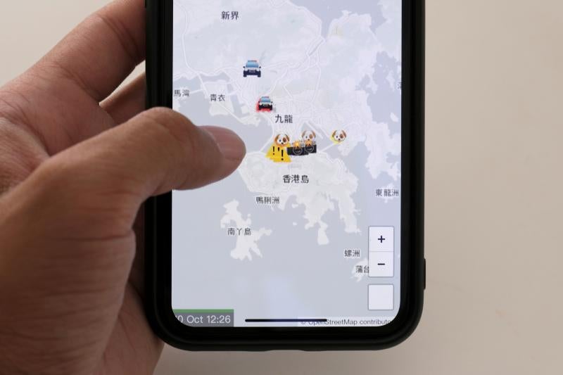 Apple retira una aplicación que permitía a los manifestantes seguir a la policía de Hong Kong