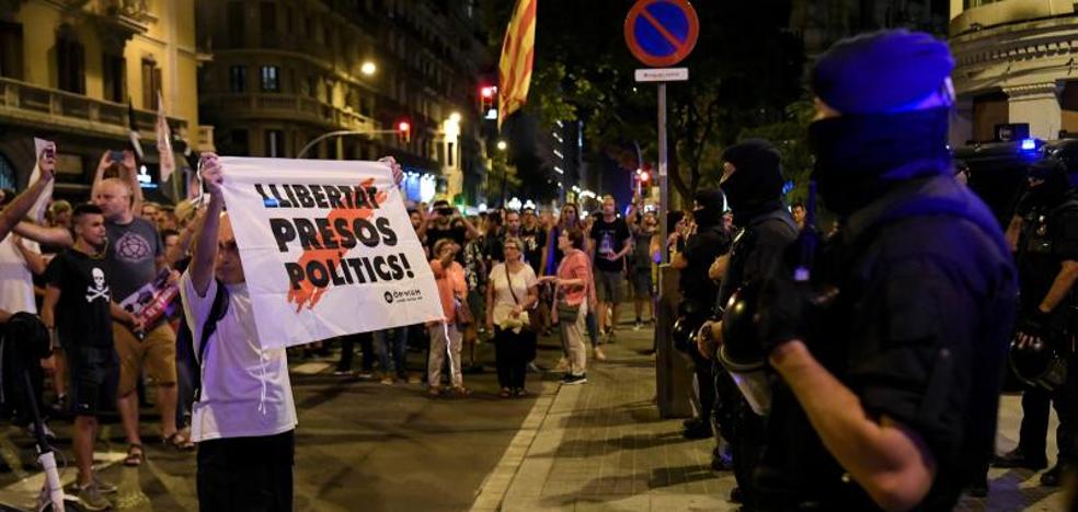 Cataluña se blinda con 3.000 antidisturbios para recibir la sentencia del 'procés'