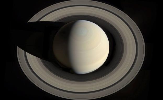 Las cuatro tormentas de Saturno que perturbaron a todo el planeta