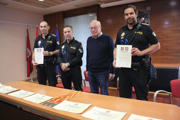 Policías locales en forma