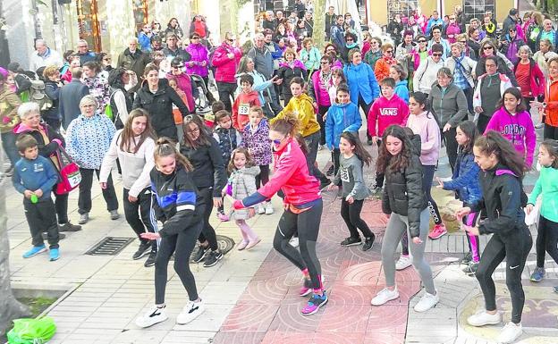 El paseo 'Por la vida' une a Santo Domingo y Santurde de Rioja contra el cáncer