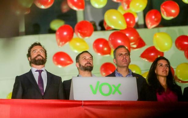 El 'quejío' de Rosalía contra la ultraderecha: «Fuck Vox»