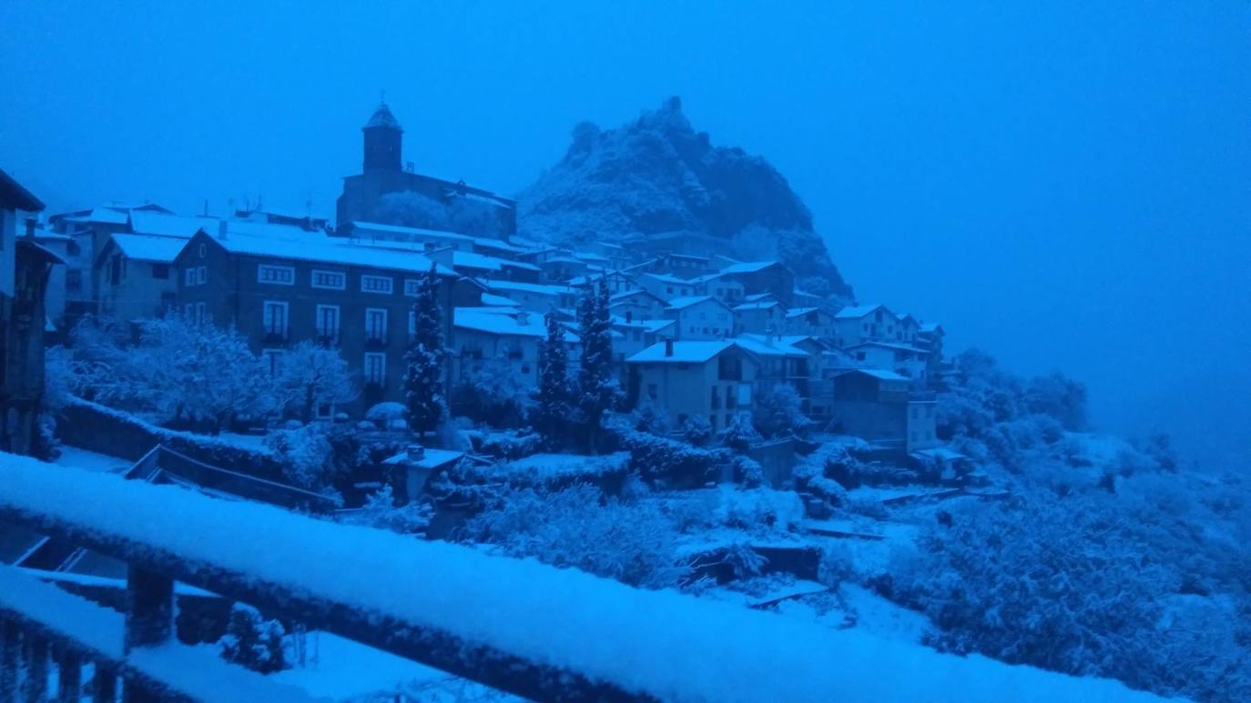 La Rioja registra nieve y temperaturas invernales