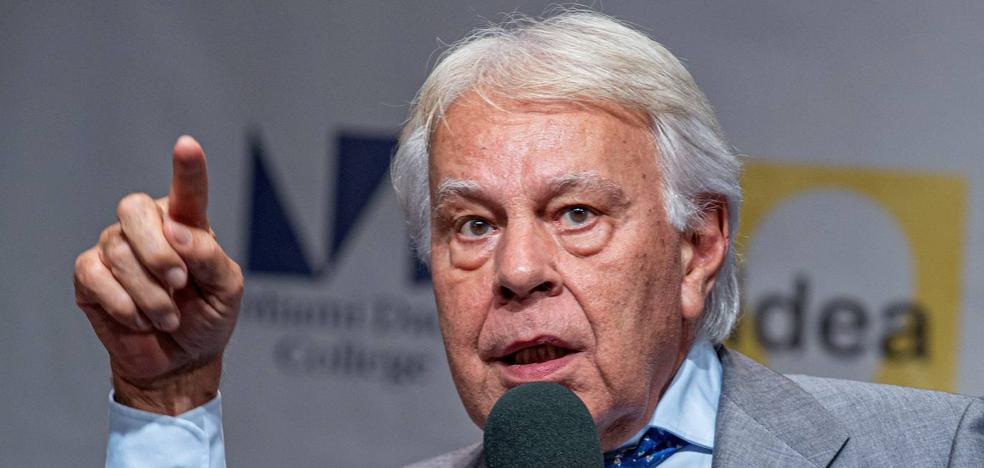 Felipe González censura las formas del pacto entre PSOE y Podemos