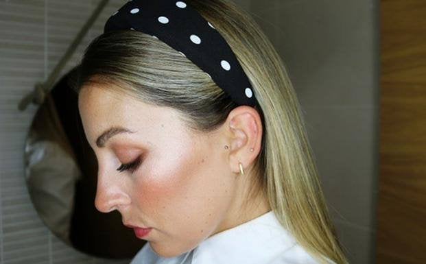 En un evento, en una boda o en la oficina: el accesorio capaz de encajar en todos tus planes de invierno