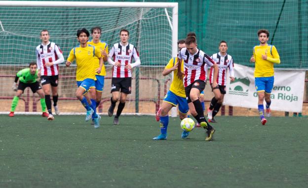 Murias rompe el muro colegial