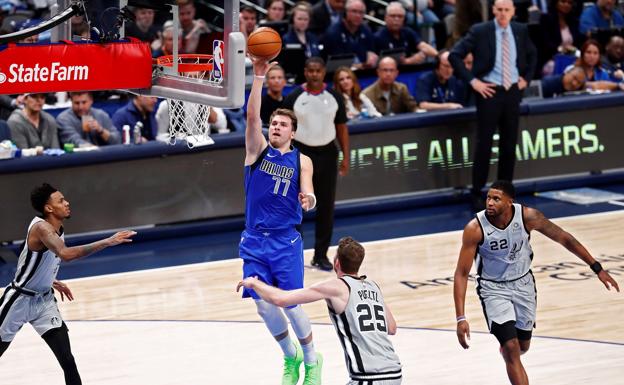 Doncic se exhibe con 42 puntos, 12 asistencias y 11 rebotes