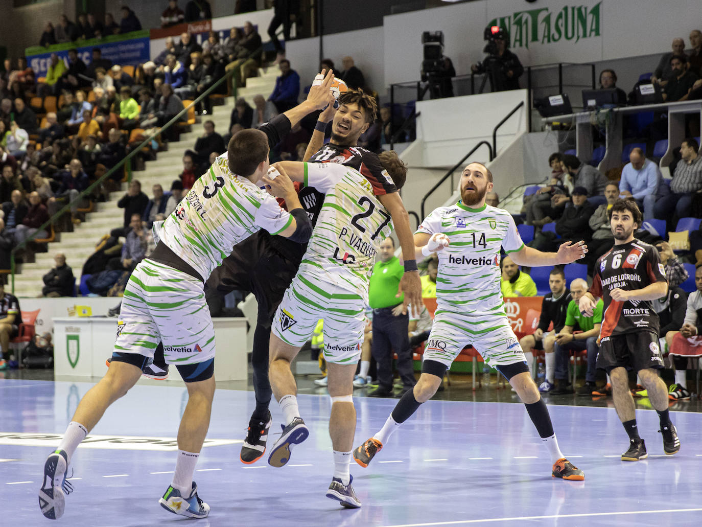 El Ciudad de Logroño logra un triunfo sin brillo pero efectivo