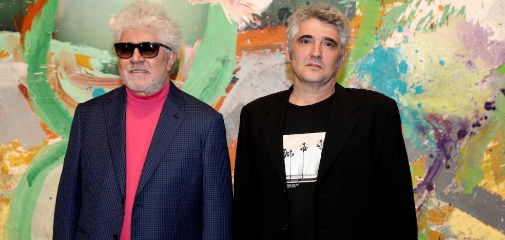 Almodóvar y Galindo, pareja de lienzo