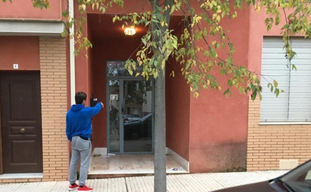 Fallecen dos jóvenes por inhalación de humo en Badajoz