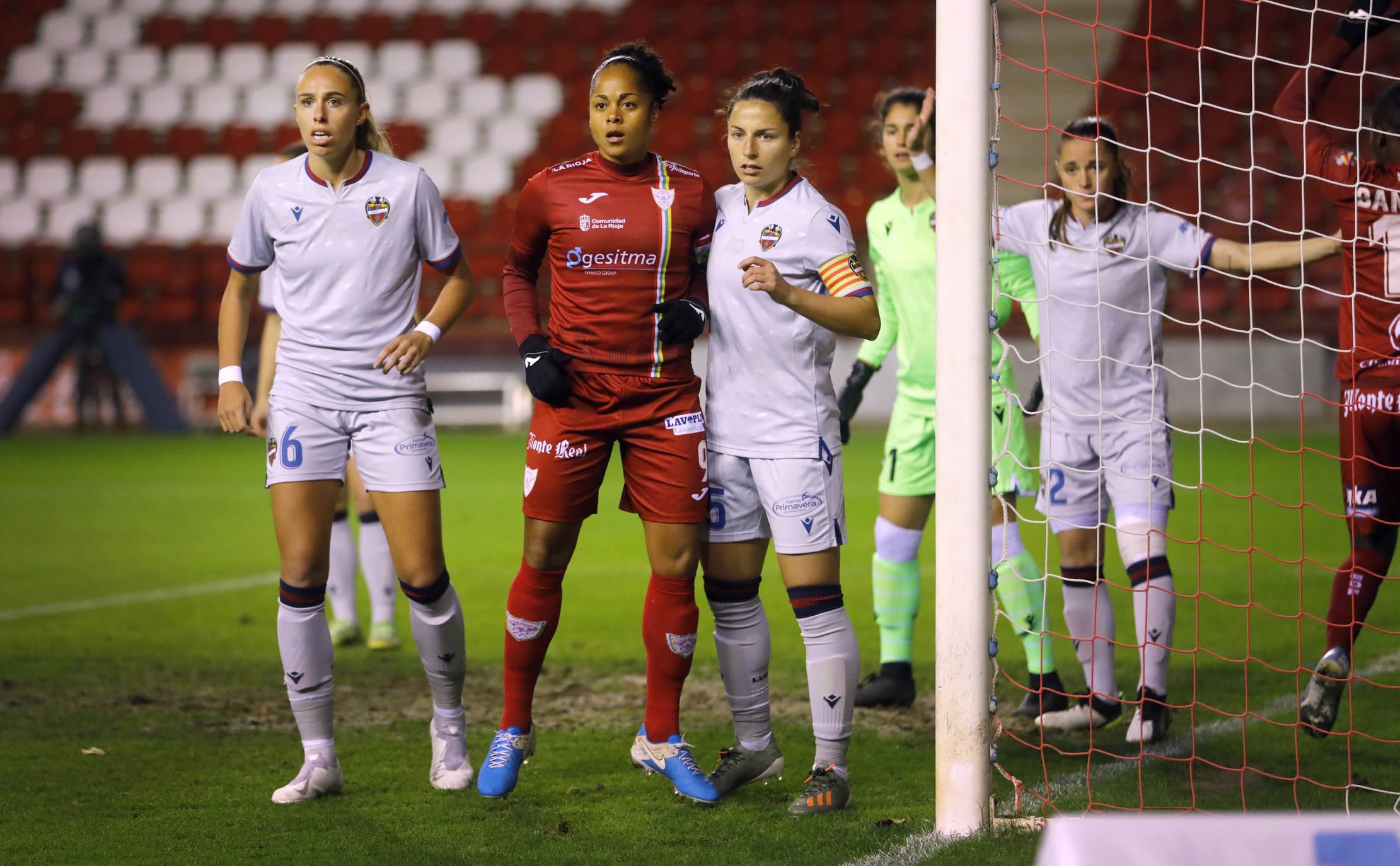 Las imágenes de la derrota del EDF frente al Levante