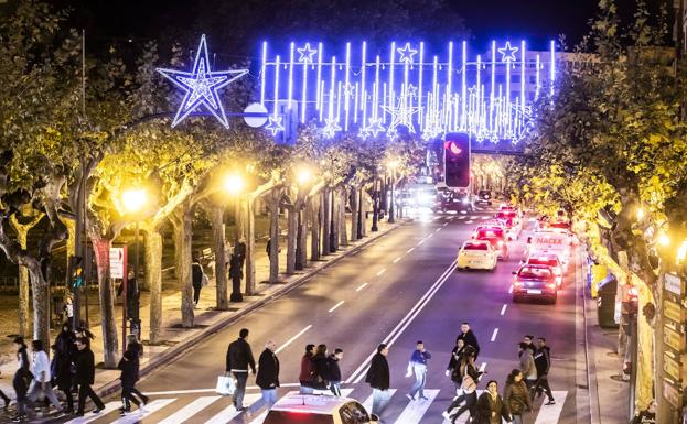 Este jueves, más luces de Navidad