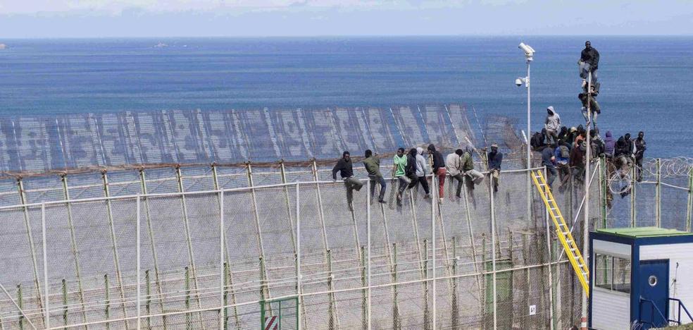 Interior gasta cuatro millones de euros en el 'gran hermano' del control de fronteras