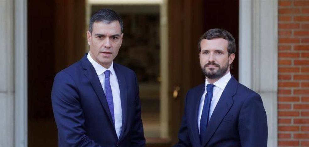 Casado acudirá el lunes a las 9:30 a la cita con Sánchez sin margen para cambiar su no a la investidura