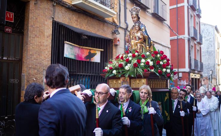 La virgen de la Esperanza recorre Logroño