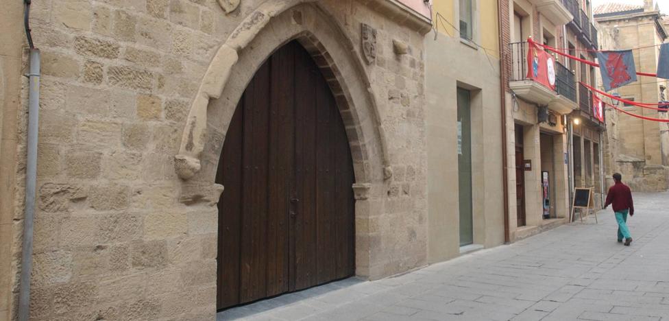 El Ayuntamiento de Santo Domingo amplía el horario de la biblioteca municipal