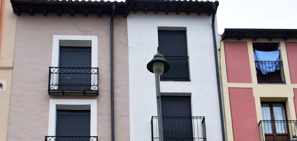 Clausurado un edificio de apartamentos turísticos por carecer de licencia