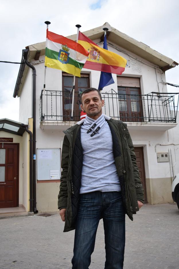 «En Rumanía no hay nivel medio de vida»