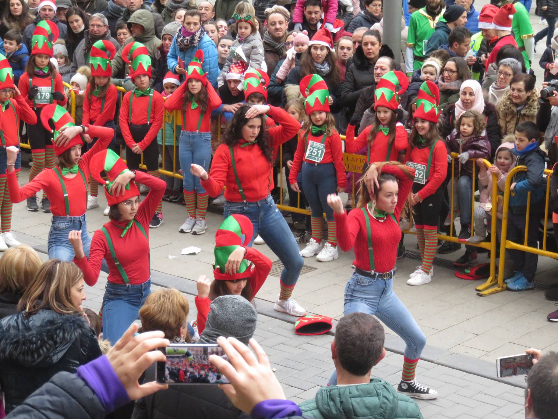 La San Silvestre colorea las calles de Alfaro