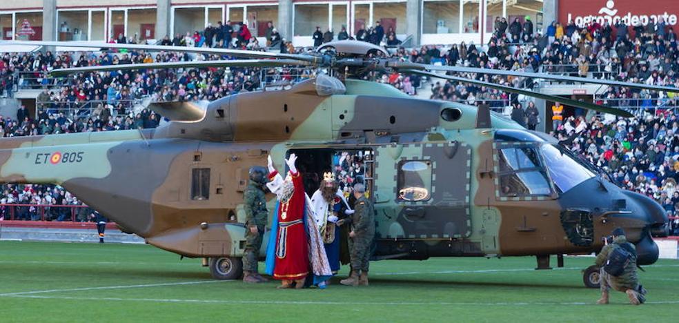 La ilusión aterriza en helicóptero