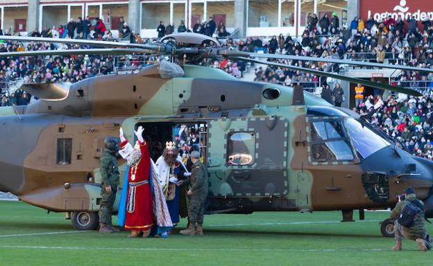 La ilusión aterriza en helicóptero