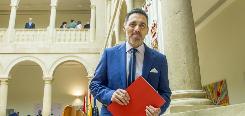 El presidente del Parlamento de La Rioja sugiere «a título personal» un referéndum sobre la Monarquía