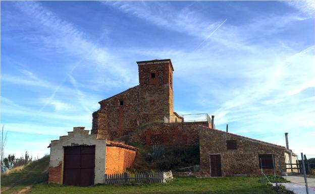 De visita a la aldea de Carbonera