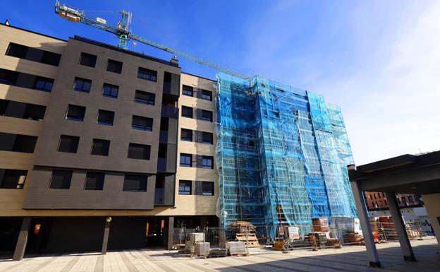 Suma y sigue en la desaceleración inmobiliaria: la compraventa de viviendas bajó un 9,3% interanual en noviembre