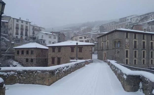 La Rioja se cubre de nieve