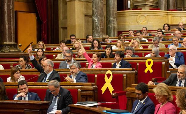 'Gloria' y las cuitas entre JxCat y ERC paralizan el Parlamento catalán