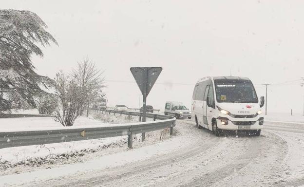 Suspendidas tres rutas escolares y 29 alumnos sin clase por el temporal