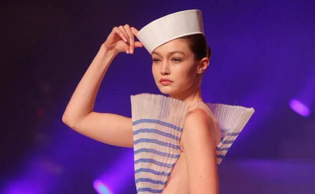 Jean Paul Gaultier convierte su 'funeral' en un repaso magistral de la moda