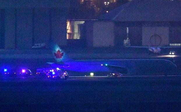 Las cuatro horas de angustia en el avión de Air Canada