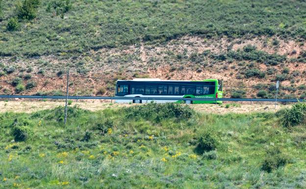 El nuevo proyecto del autobús metropolitano establecerá paradas nocturnas a demanda para aumentar la seguridad de las mujeres