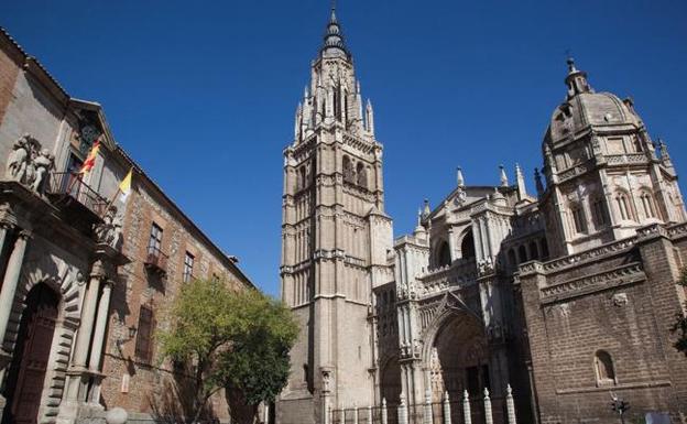 Un turista consigue que la Catedral de Toledo abra gratis una hora y media al día