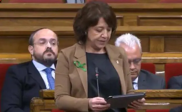 La alcaldesa de Vic pide dirigirse en catalán a quien por sus «rasgos» no aparenten ser catalanes