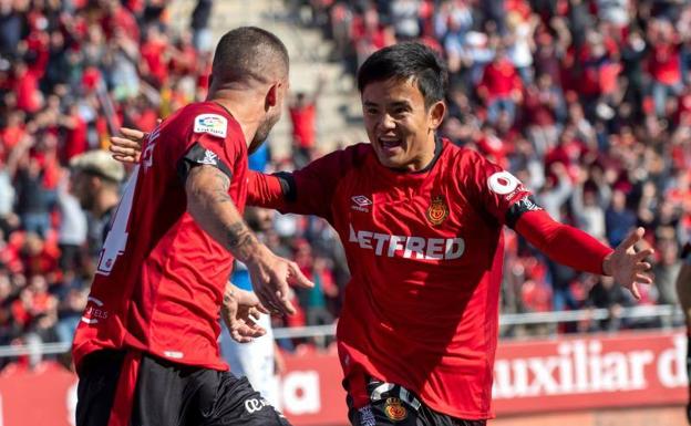 El Mallorca gana la primera final por la permanencia