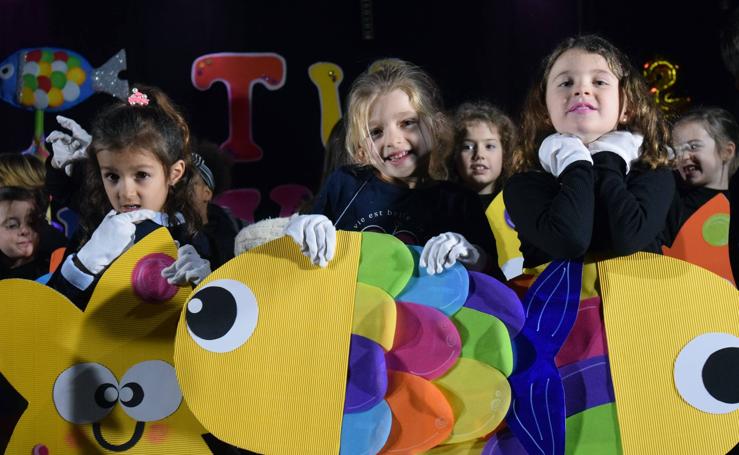 Celebración del Carnaval de las ludotecas municipales de Logroño en el Polideportivo de Las Gaunas