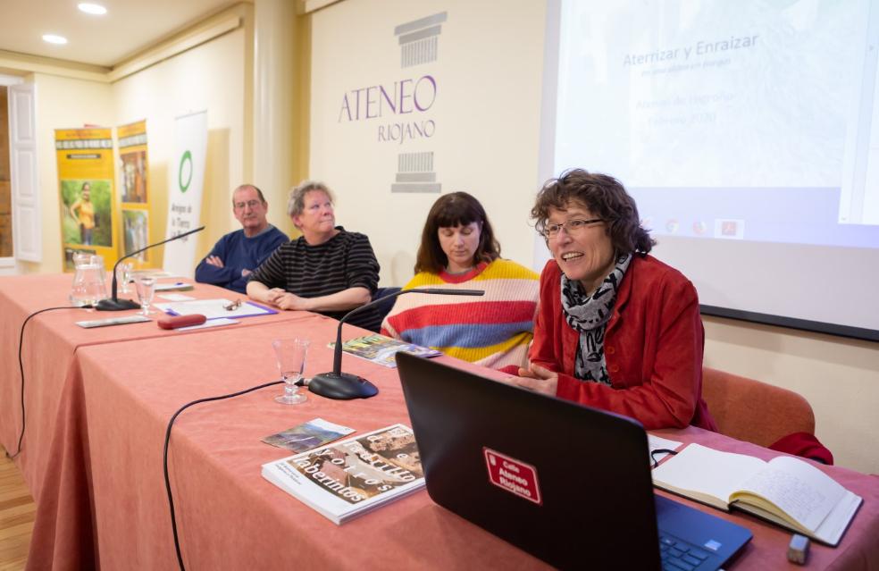 El salto al vacío de tres extranjeras