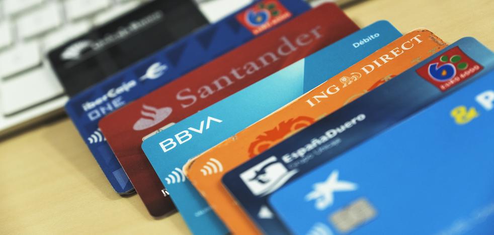 La banca se juega otra factura millonaria en una semana por los intereses de tarjetas e hipotecas