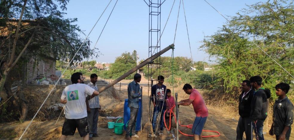 Dos alfareños, mano a mano por India