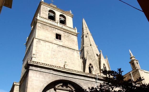 La iglesia de Palacio silencia las campanas y pide disculpas por las molestias