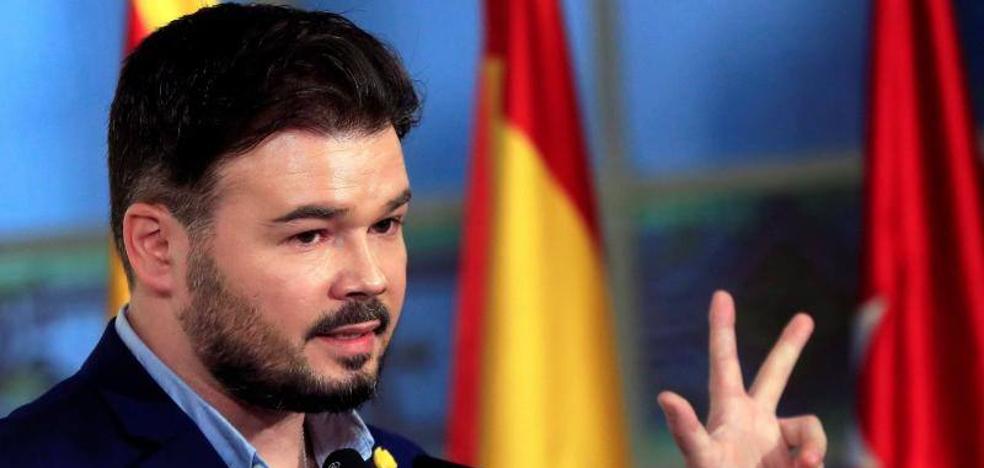 Rufián critica a JxCat por sentarse en la mesa de diálogo y luego «despreciarla en un mitin»