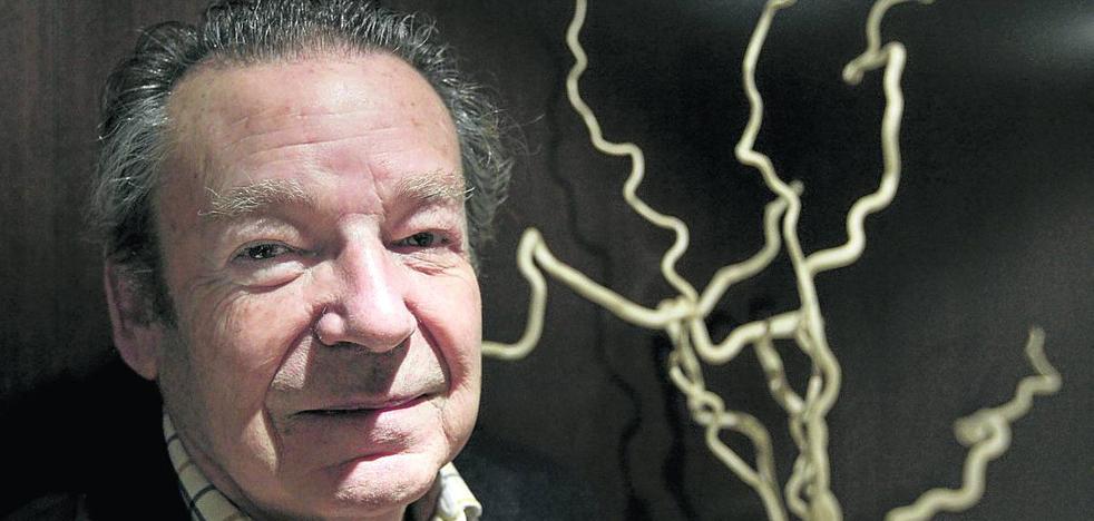 Muere Luis Racionero, el «liberal psicodélico» que trajo la contracultura