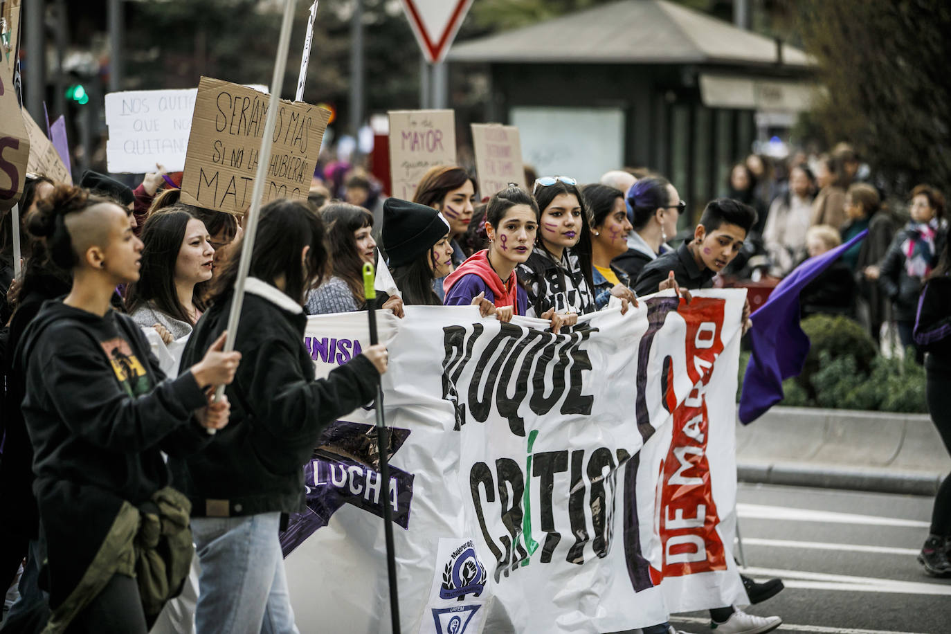 Reivindicación en femenino y plural